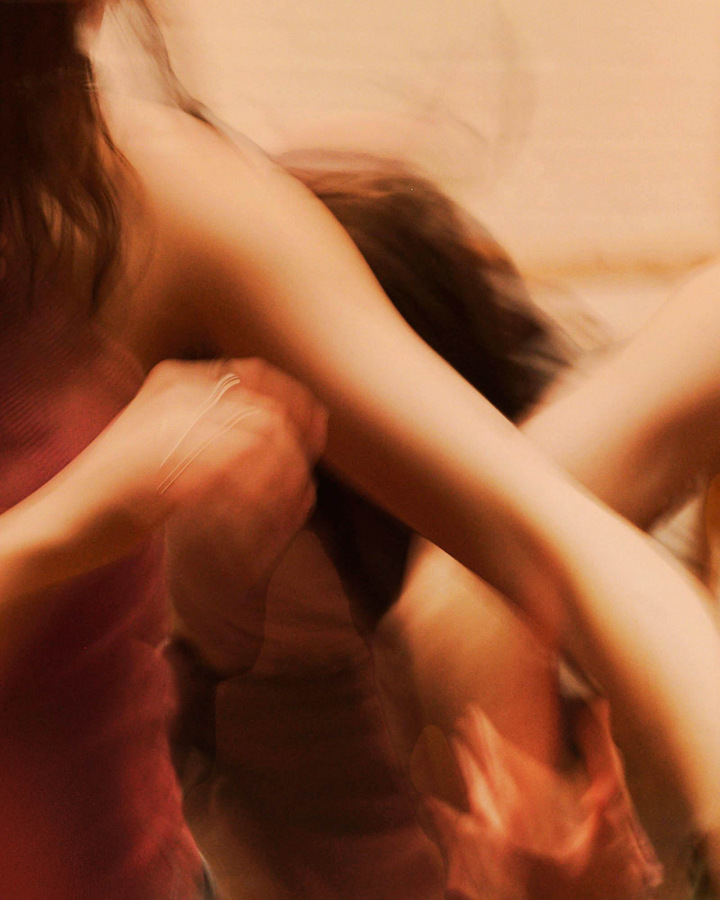 InBetween – Dancing 
