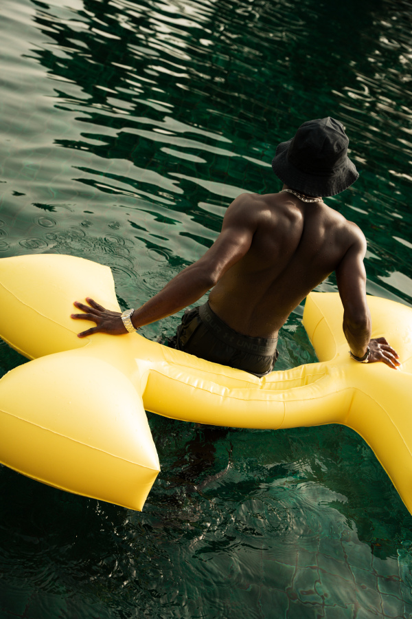 Under Armour – Rest Less 